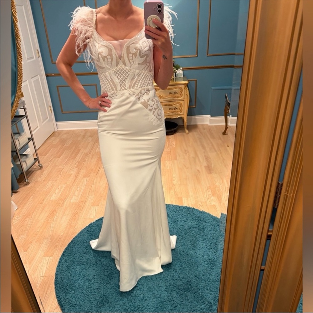 Hayley Paige Wedding dress